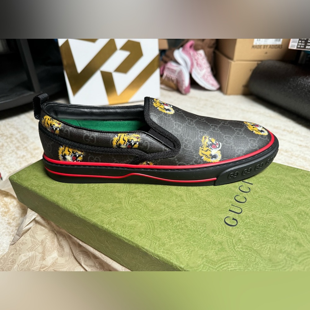 NIB Gucci Men's Low-top Tiger Black Canvas GG Monogram Tennis Sneakers 10 New